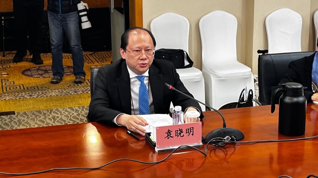 商務部黨組成員、部長助理袁曉明表示將支持橫琴粵澳深合區建設、支持澳門中葡平台建設，並透過CEPA擴大開放，以深化內地與澳門的經貿合作。