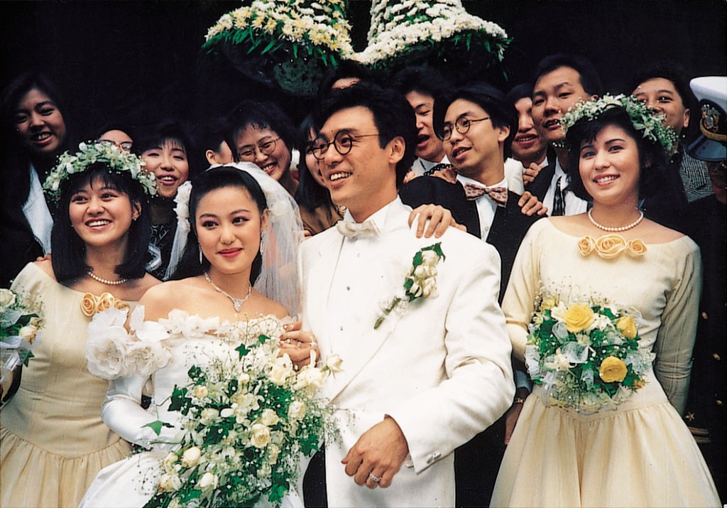 章小蕙与锺镇涛1988年闪婚，1996年传与有妇之夫「白头佬」陈曜旻发展婚外情。
