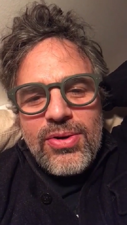 「變形俠醫」麥克路化奴亦有份唱歌。