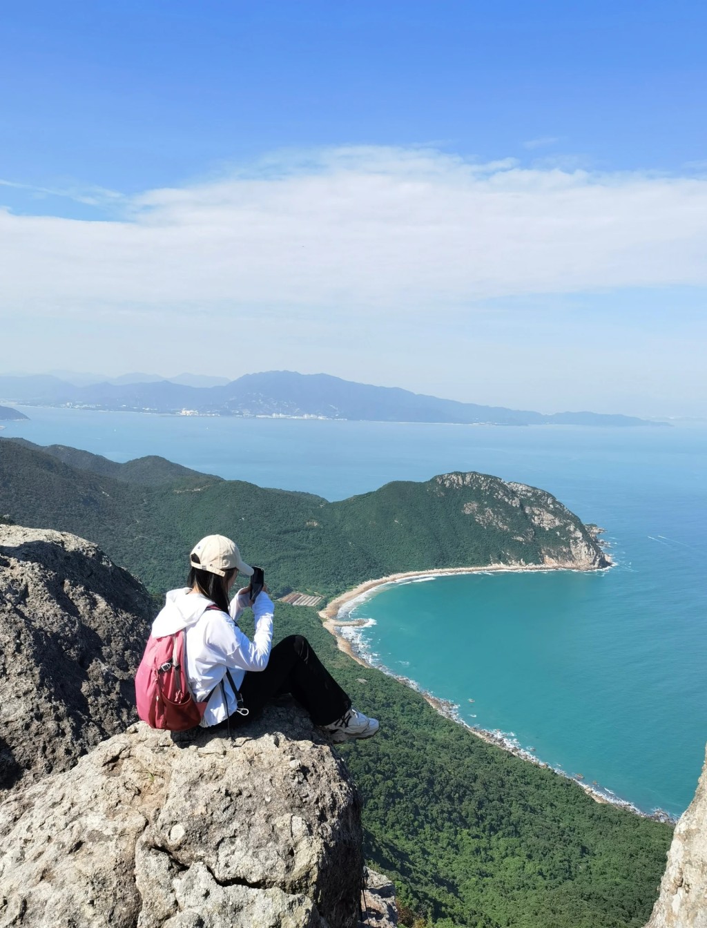 深圳網紅野景點「望郎歸」屢有行山客遇險，官方宣布封山禁行。小紅書＠Y佳佳