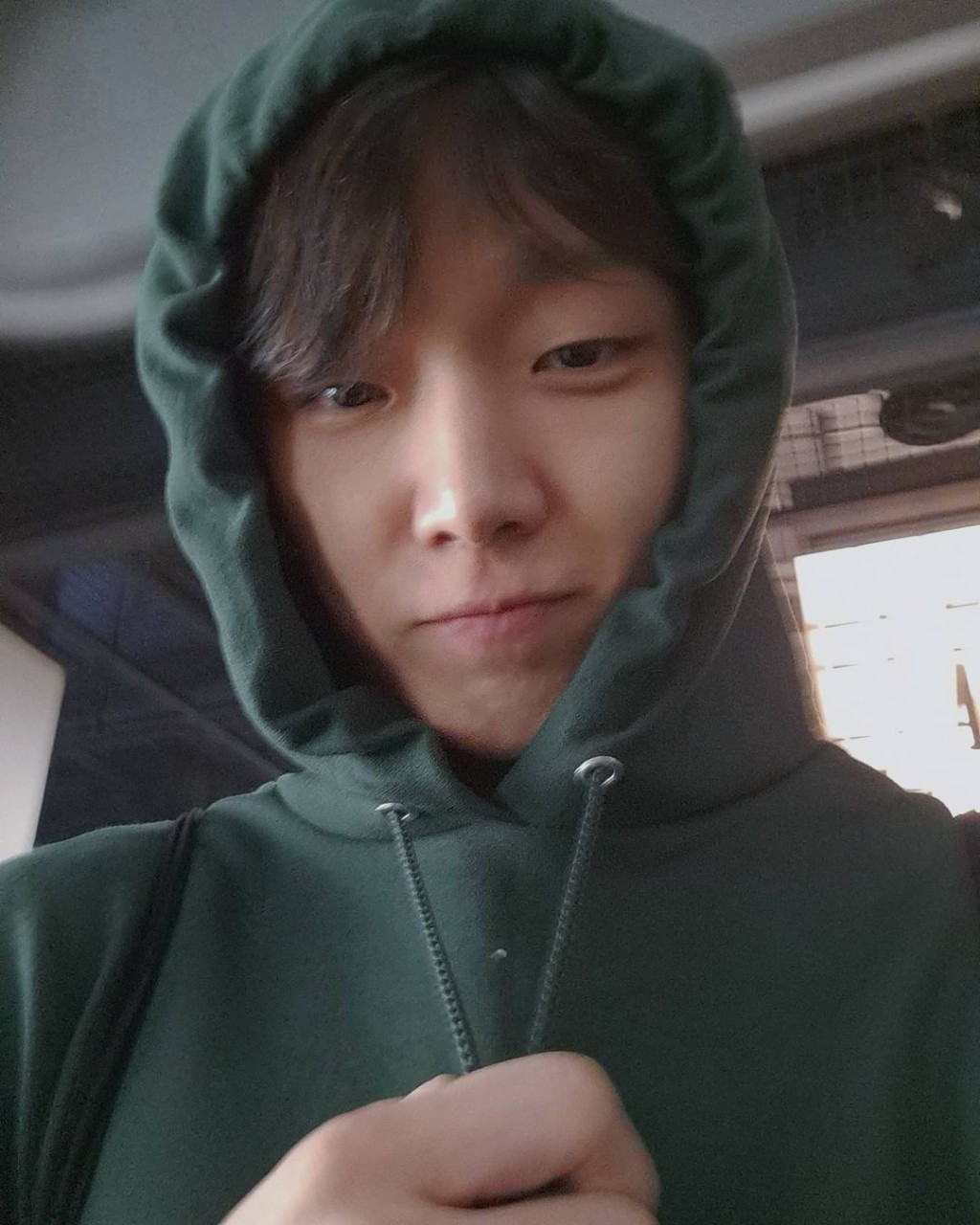 Bobby成為iKON之成員中第一位人夫。 