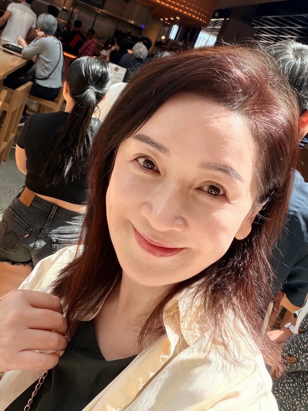 近日龔慈恩在社交平台分享自己飛抵加拿大與兒子團聚。