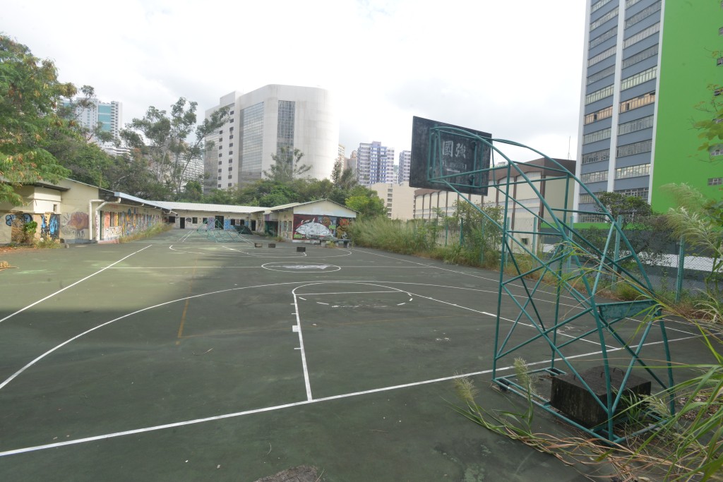 葵涌公立學校荒廢多年。資料圖片