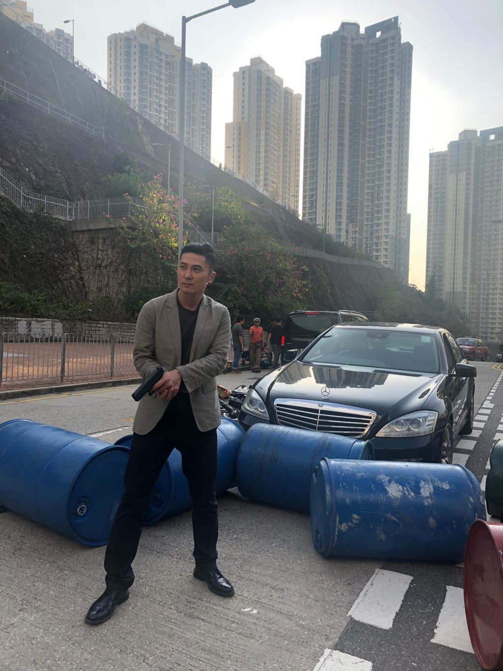姚亦澧在TVB雖有不少劇集如《伙記辦大事》演出，但外快一樣要搵。