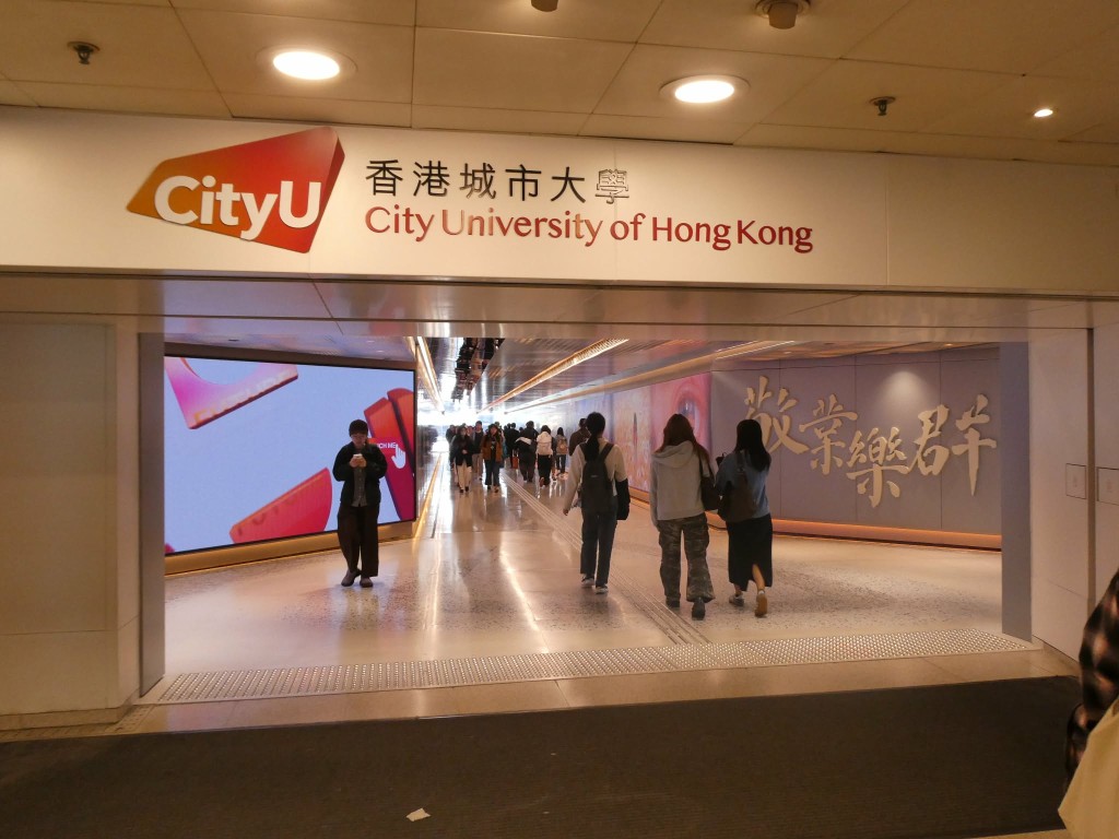 内容或涉及或涉及姓名、電郵地址、課程名稱、報讀課程資訊(包括用戶名稱及學生編號),以及系統內訊息。 内容或涉及或涉及姓名、電郵地址、課程名稱、報讀課程資訊(包括用戶名稱及學生編號),以及系統內訊息。