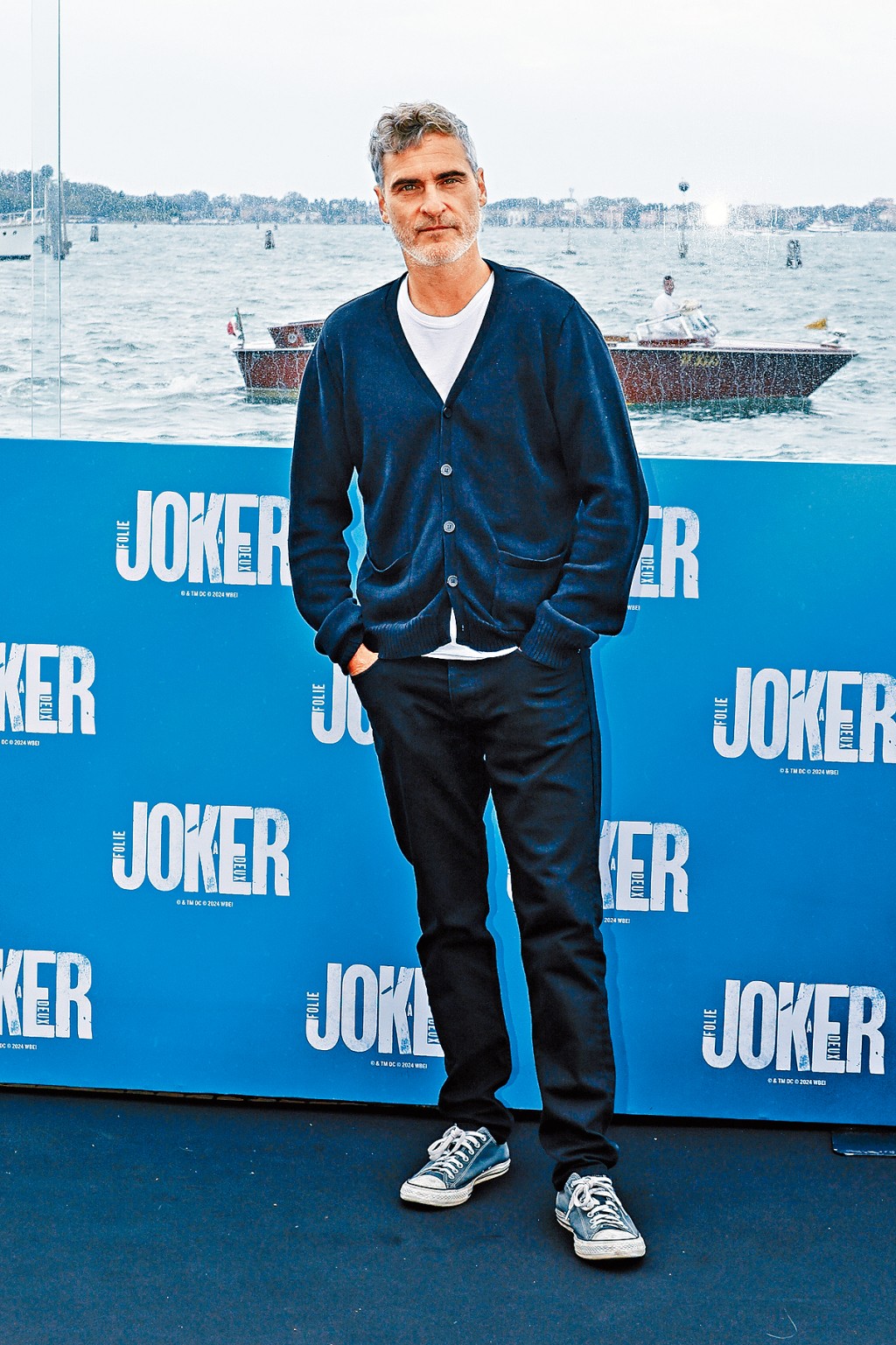 美國男星華堅馮力士被指多次在作品開拍前臨時辭演，網民嘲是「慣犯」。