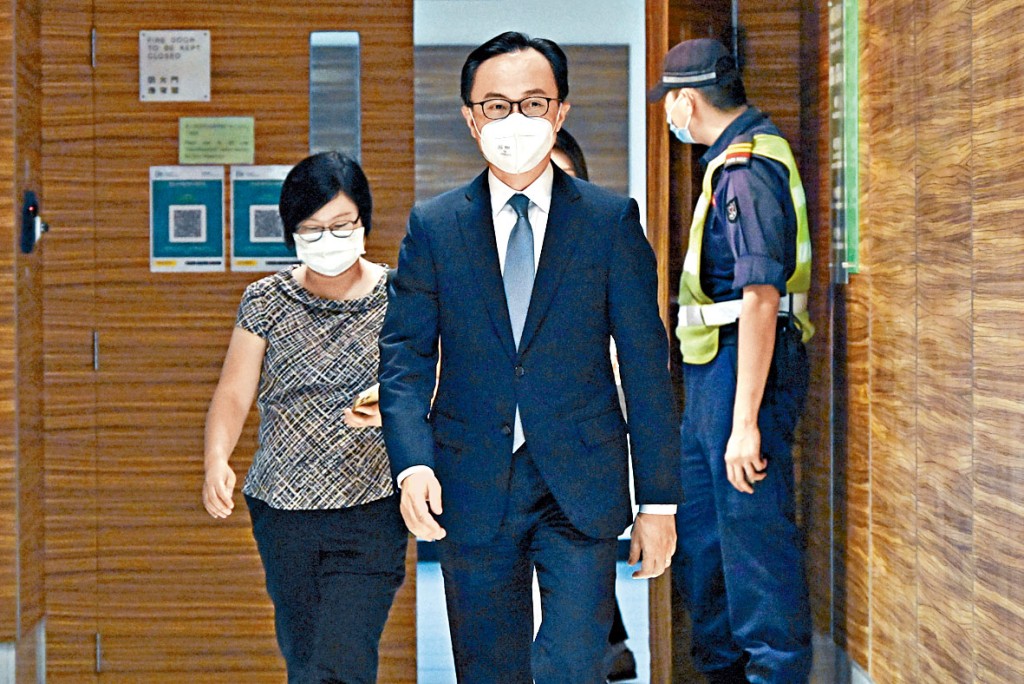 公務員事務局局長聶德權昨日重申，淨指標是考慮因素之一，亦要根據機制，考慮另外五個因素。