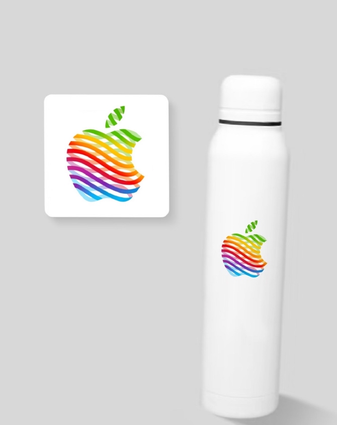 Apple開業紀念保溫杯。