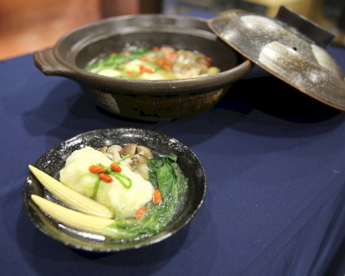 台灣花蓮慈濟醫院營養科推出低熱量健康食譜「當歸生薑養生湯」，吃得健康均衡無負擔。台灣花蓮慈濟醫院圖片