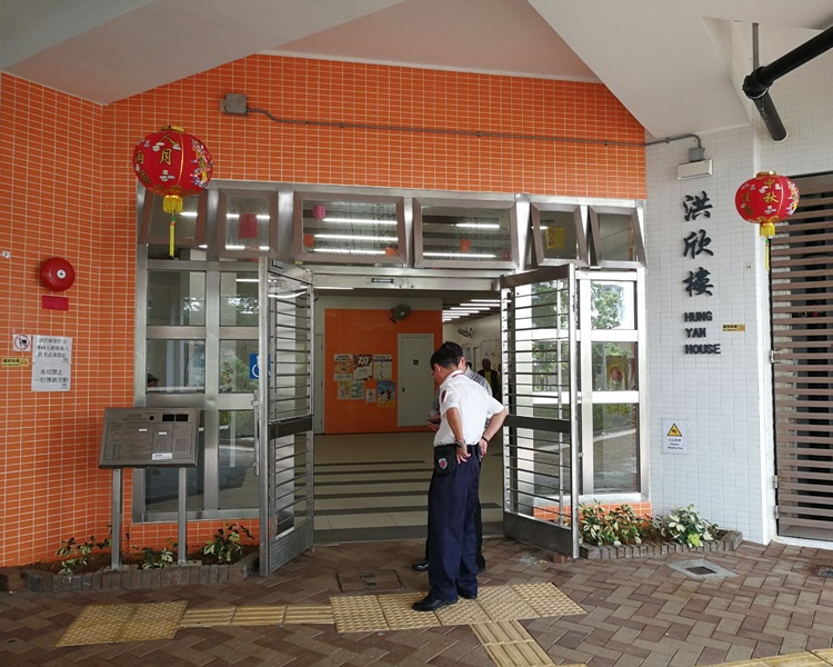 现场洪福邨洪欣楼7楼一个单位。 梁国峰摄