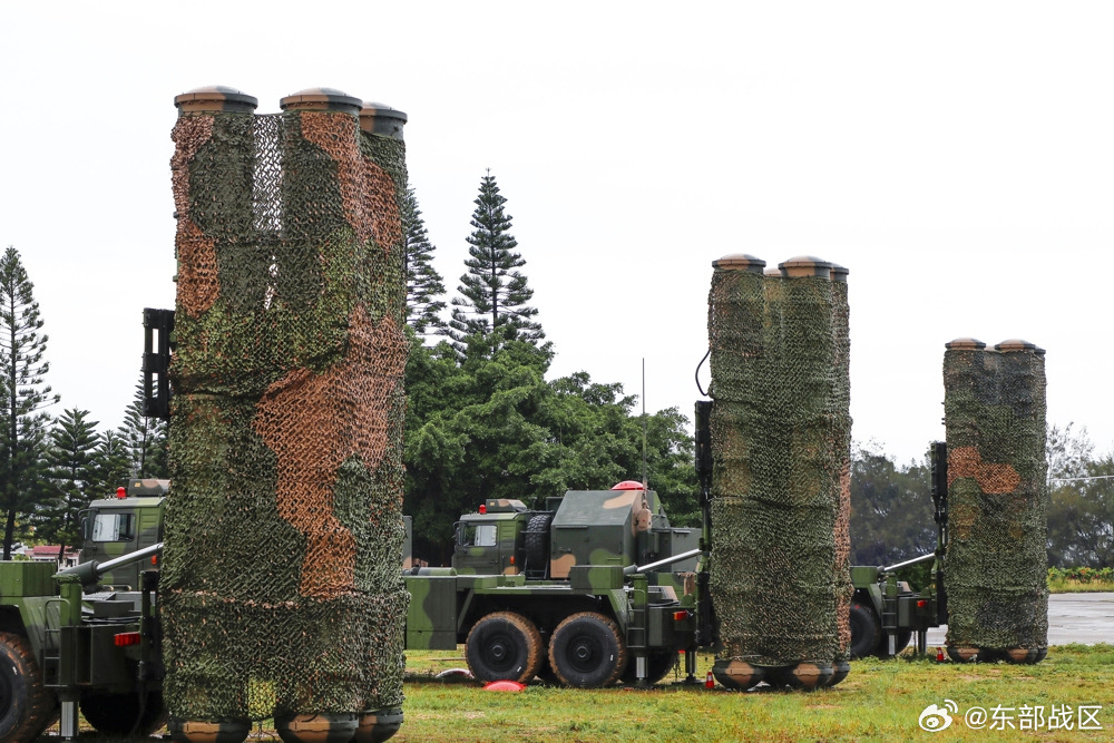解放軍突然舉行圍台軍演,有專家分析指是回應美國對台售武。 解放軍突然舉行圍台軍演,有專家分析指是回應美國對台售武。