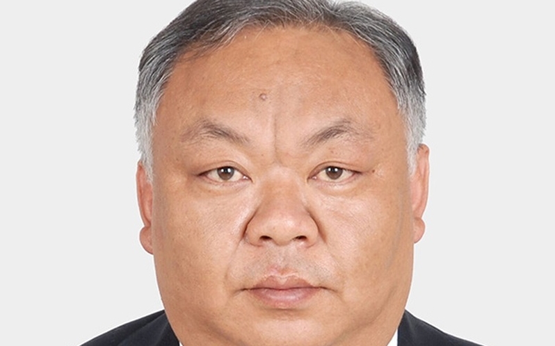 雲南大姚縣灣碧鄉黨委書記的李忠凱報稱38歲，引起網民爭議。網圖