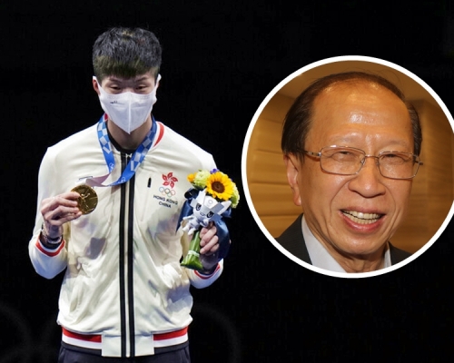 奧運香港代表團團長貝鈞奇(小圖)對張家朗奪金表示興奮及激動。資料圖片/AP