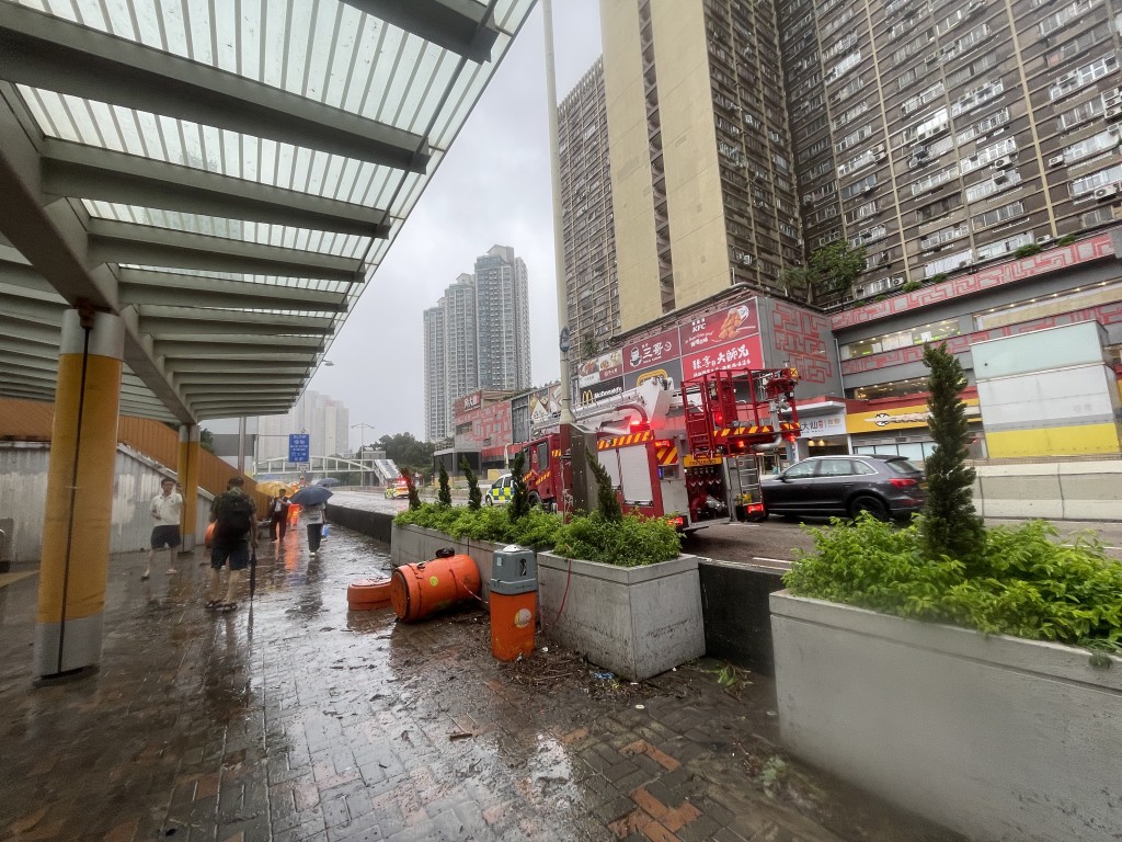 黃大仙附近水浸。蕭博禧攝