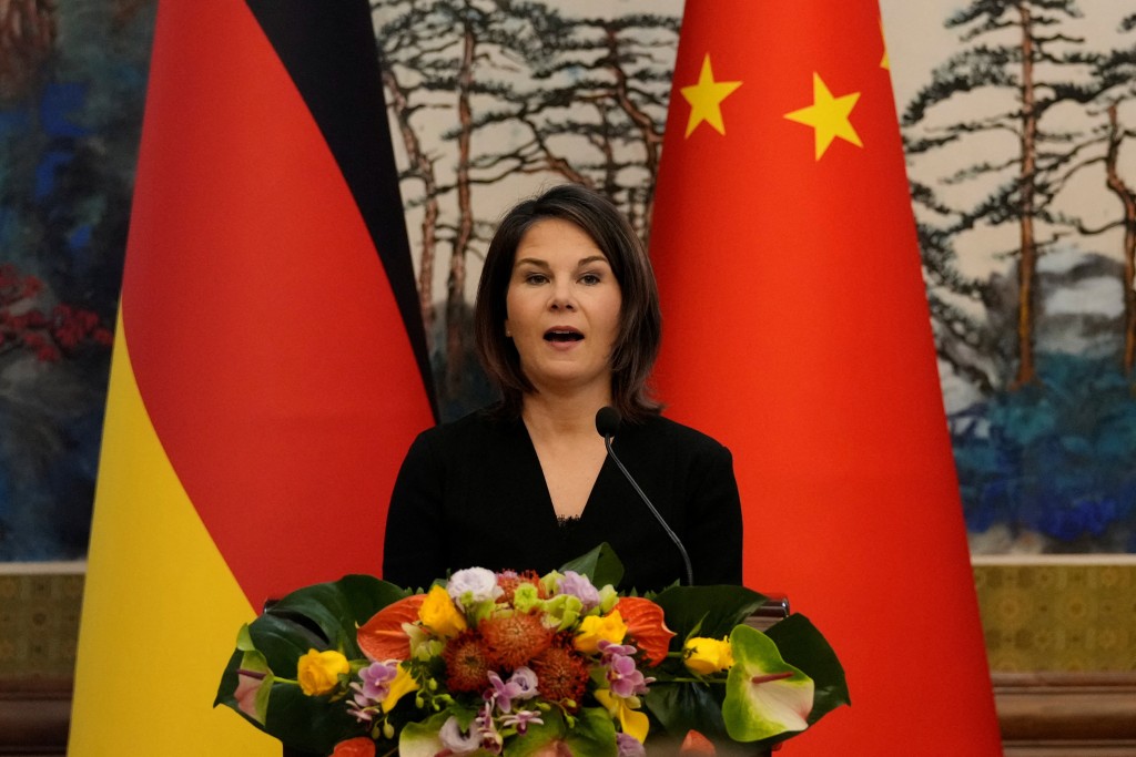 德国外长贝尔伯克（Annalena Baerbock）在中德外长联合记者会上发言。 路透社