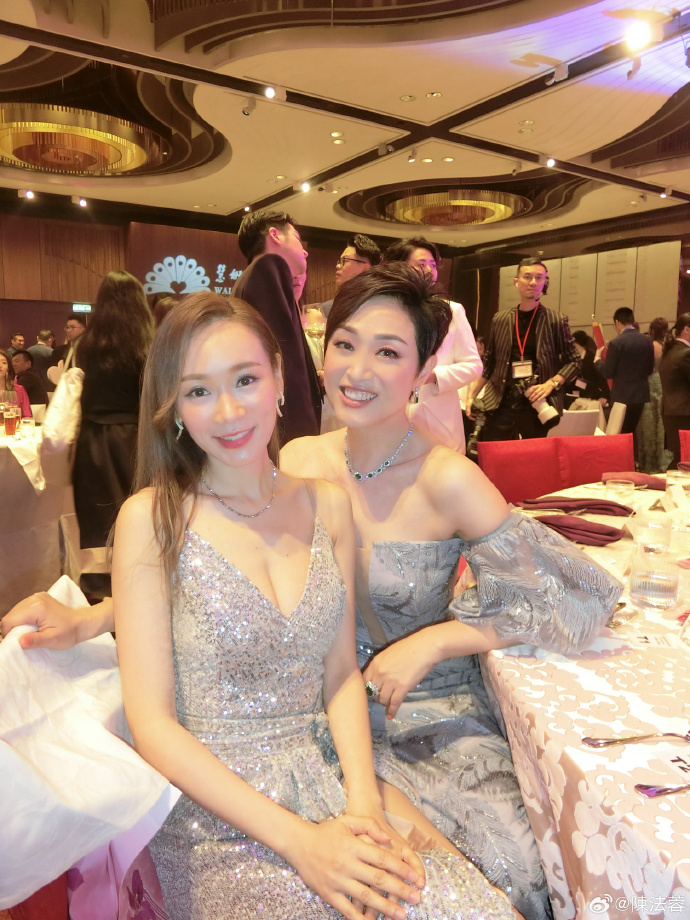 陳法蓉與楊思琦都以性感裝束現身一年一度的慈善盛事。
