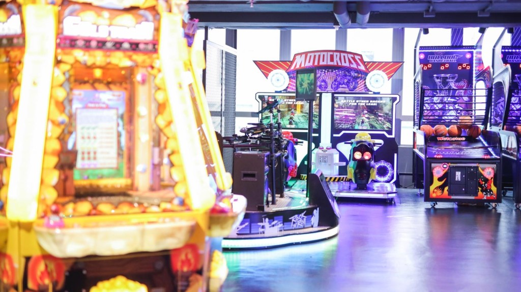 PowerPlay Arena嘅室内游乐基地主打体感游戏。