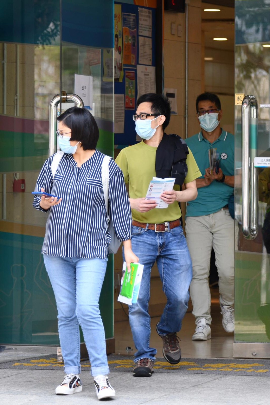 沙田源禾路體育館市民接種科興疫苗。
