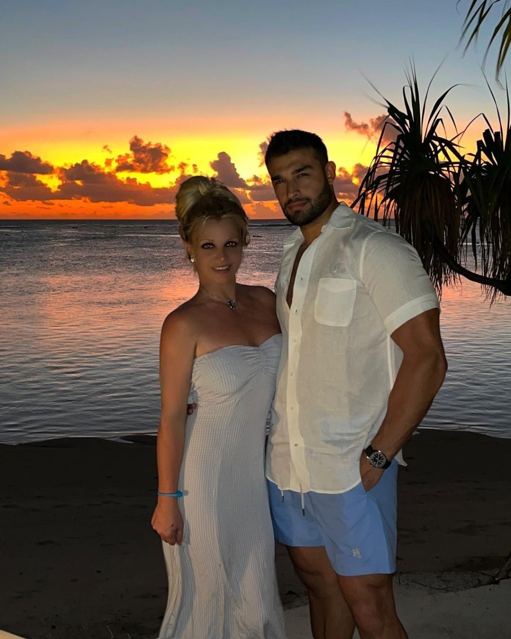有指Britney Spears與丈夫Sam簽婚前協議防分身家。