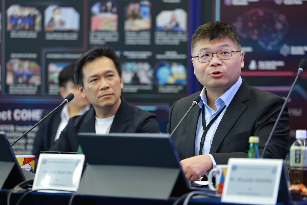 會議深度聚焦警隊如何應對無人集群應用所帶來的機遇和挑戰。 會議深度聚焦警隊如何應對無人集群應用所帶來的機遇和挑戰。