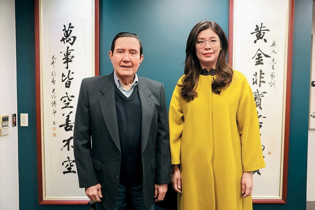 今年1月，國民黨主席鄭麗文拜會馬英九。