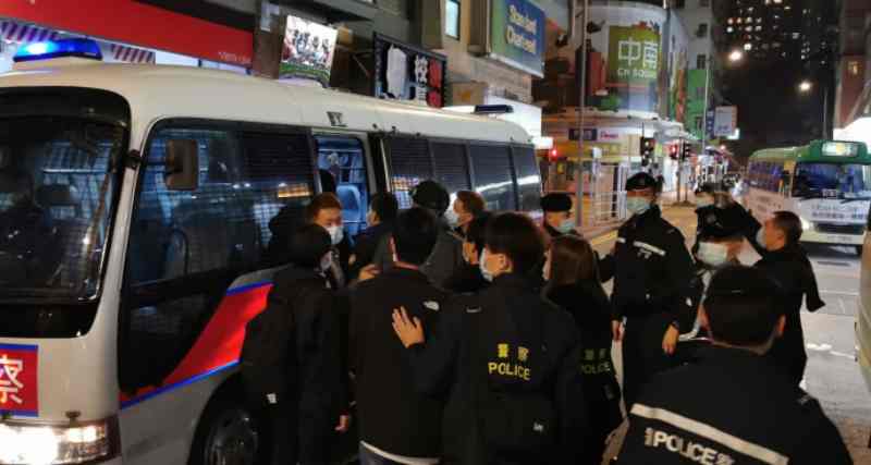警方行動中共拘捕6名男子。圖:警方提供