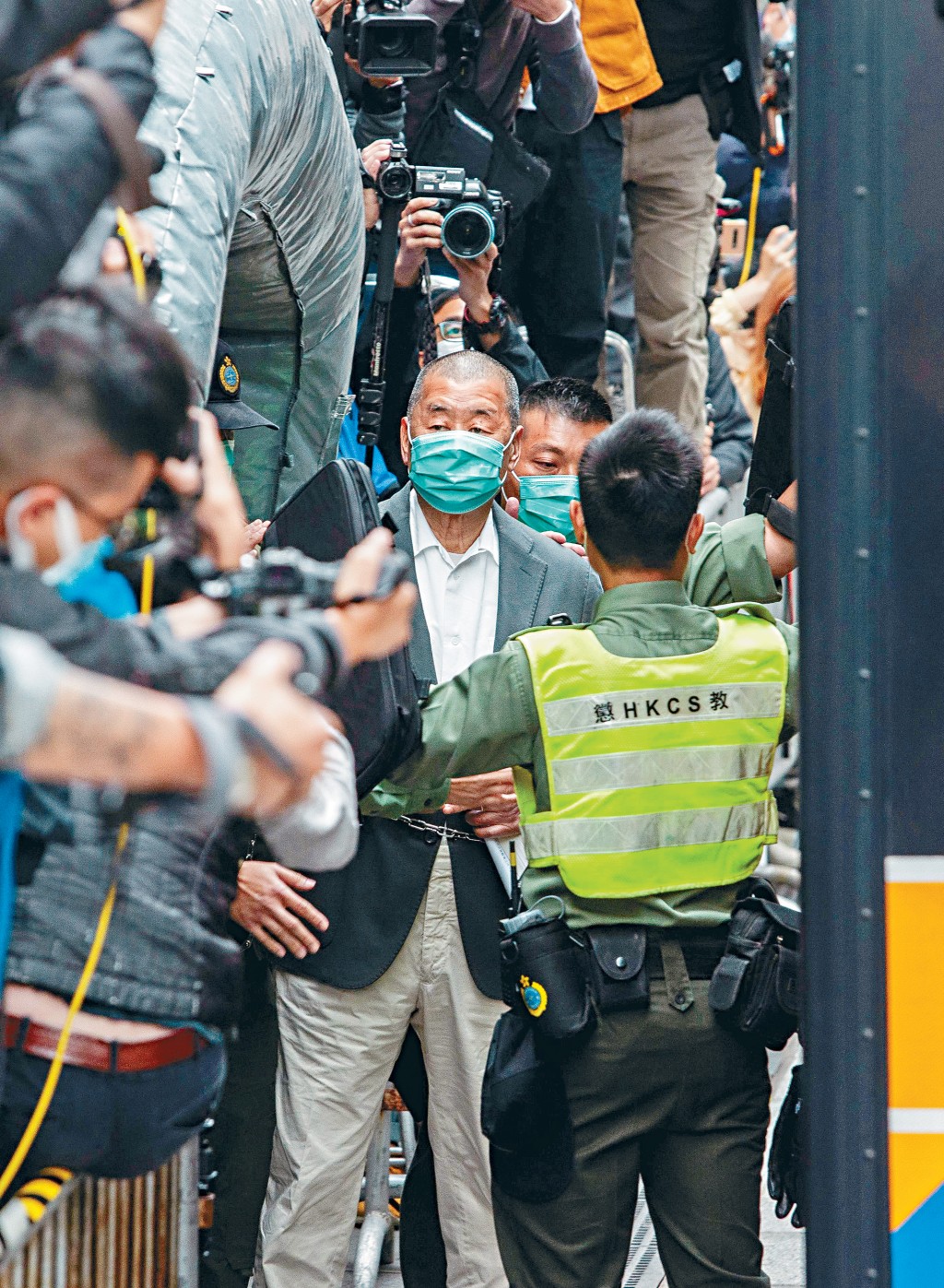 重光团队组员认为，陈梓华的社交媒体帐户与黎智英的关系太过紧密，甚至怀疑该帐户是「肥佬黎」儿子的一个帐户。