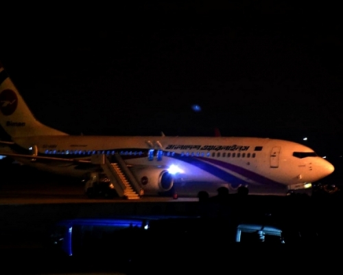 飞往迪拜的波音737-800型客机起飞后遭胁持。（新华社）