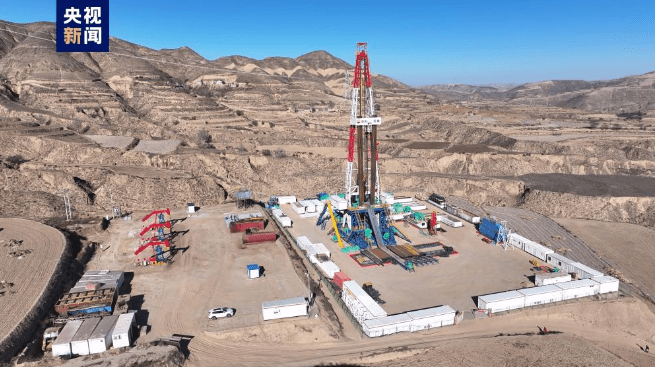 中石油在甘肅找到億噸級油氣田。