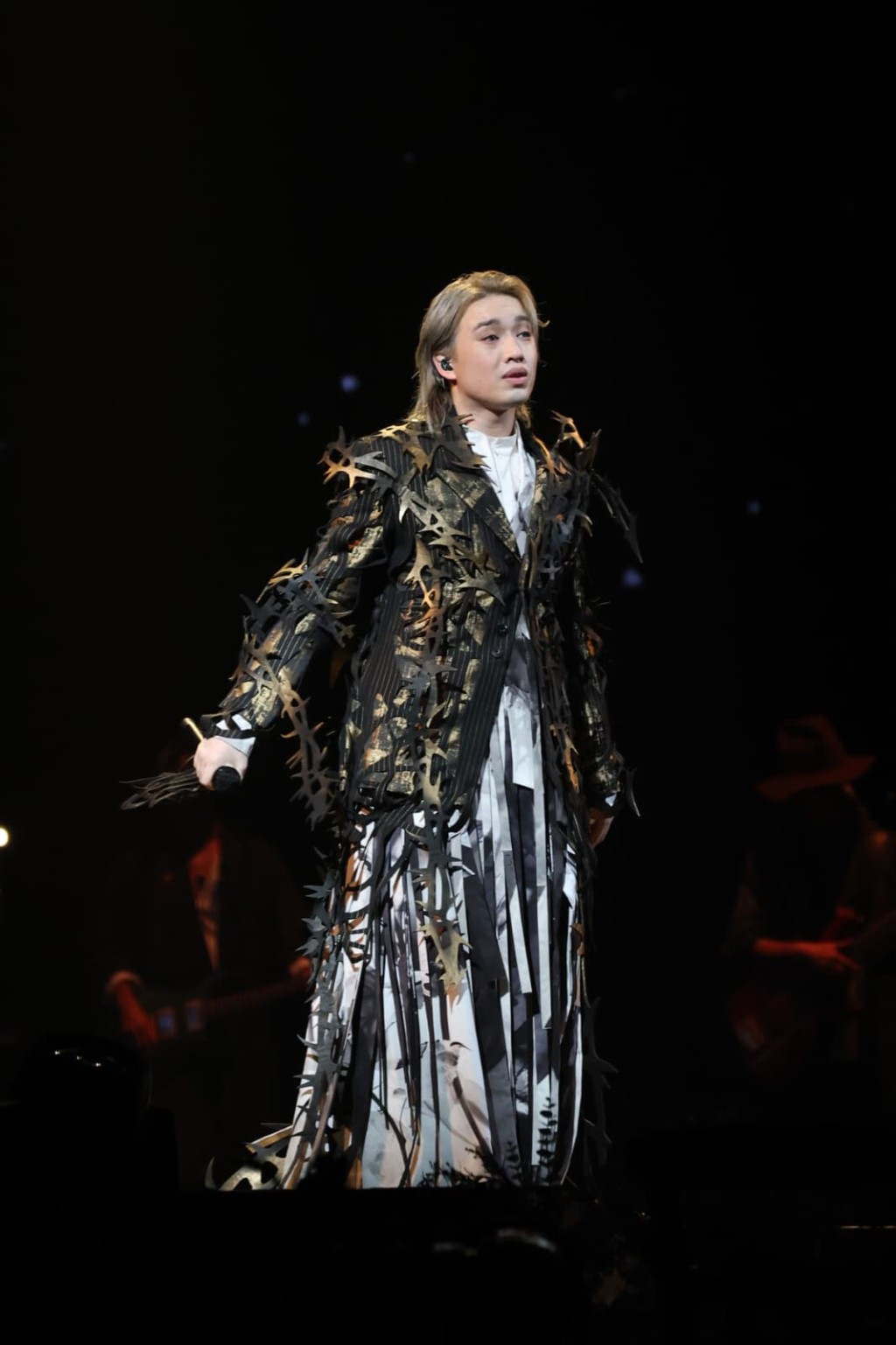 Jer患感冒向觀眾道歉。