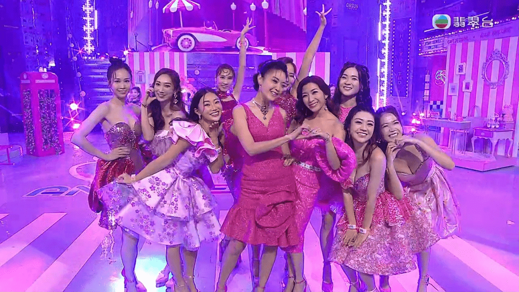 今晚10位女神當中,以廖倬竩、梁敏巧、何沛珈最性感! 今晚10位女神當中,以廖倬竩、梁敏巧、何沛珈最性感!