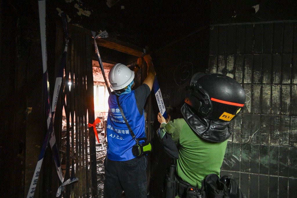 她衷心感謝所有參與今次上樓安排的公務員同事，以及所有在幕後支援的團隊，指他們以實際行動詮釋了以民為本的服務精神。