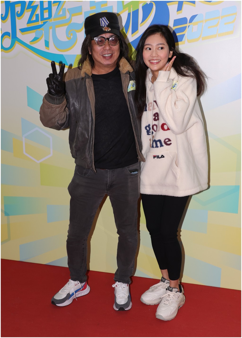 林敏驄和郭柏妍到將軍澳電視城為《歡樂滿東華2022》表演項目探班。