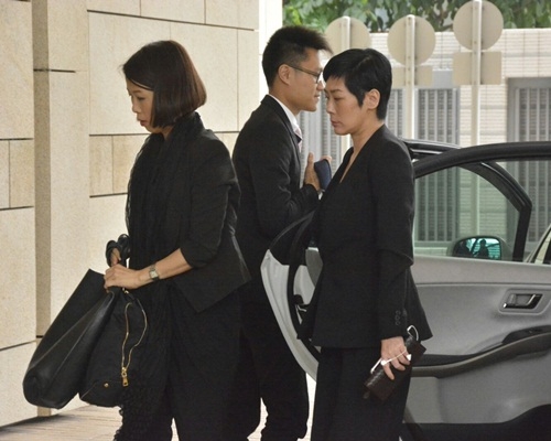 關淑怡被控刑事恐嚇及普通襲擊罪，今日上庭，案件再押後至7月再審。