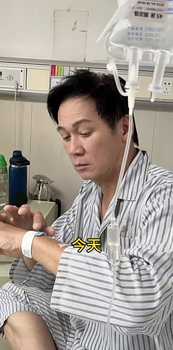 甄志強手上插喉精神萎靡。 甄志強手上插喉精神萎靡。