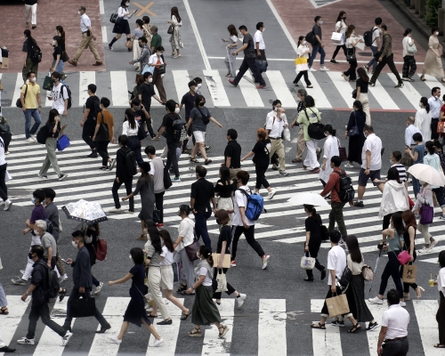 東京單日新增212宗確診。AP資料圖片