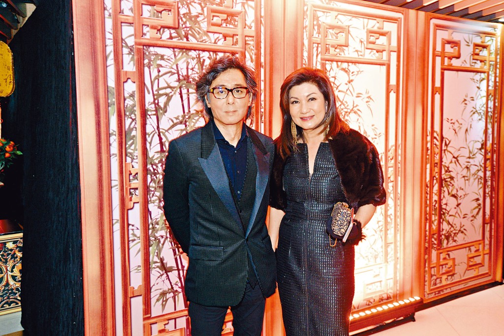 樂易玲與陳君毅離婚已五年。