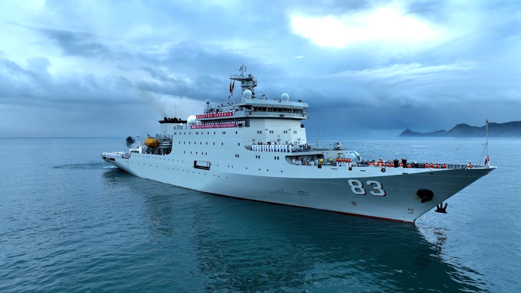戚繼光艦已抵達香港，10月1-2日開放參觀。新華社