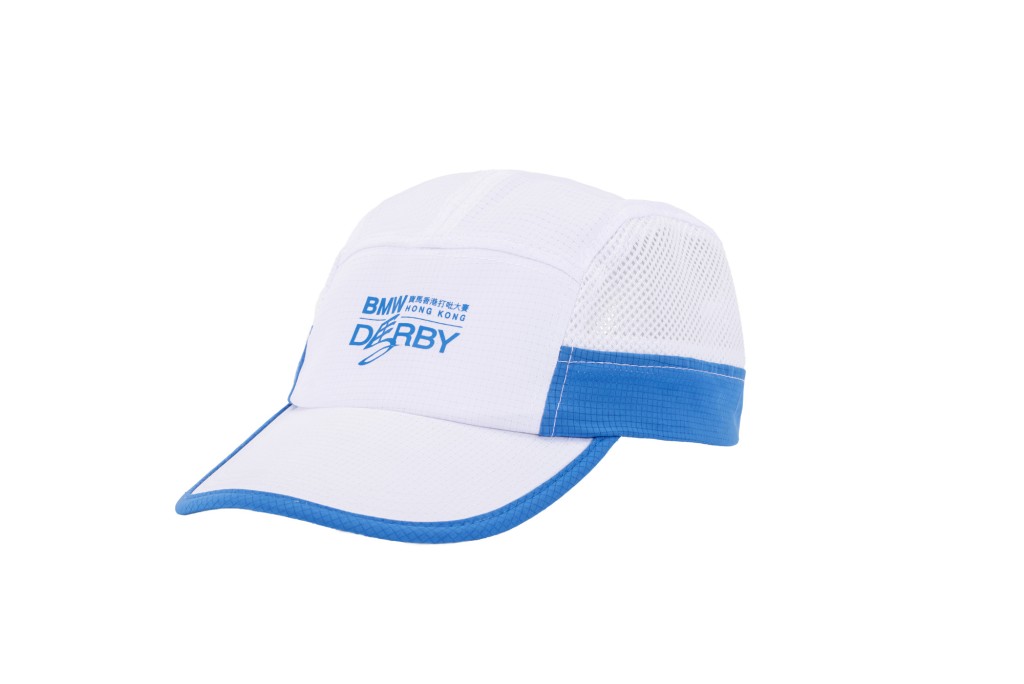 當日沙田及跑馬地馬場的所有入場觀眾*均可獲贈一頂精美「打吡Cap帽」。