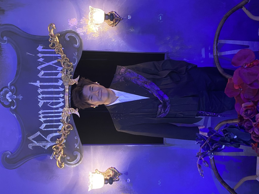 張與辰日前在九龍灣舉行MV展覽會。