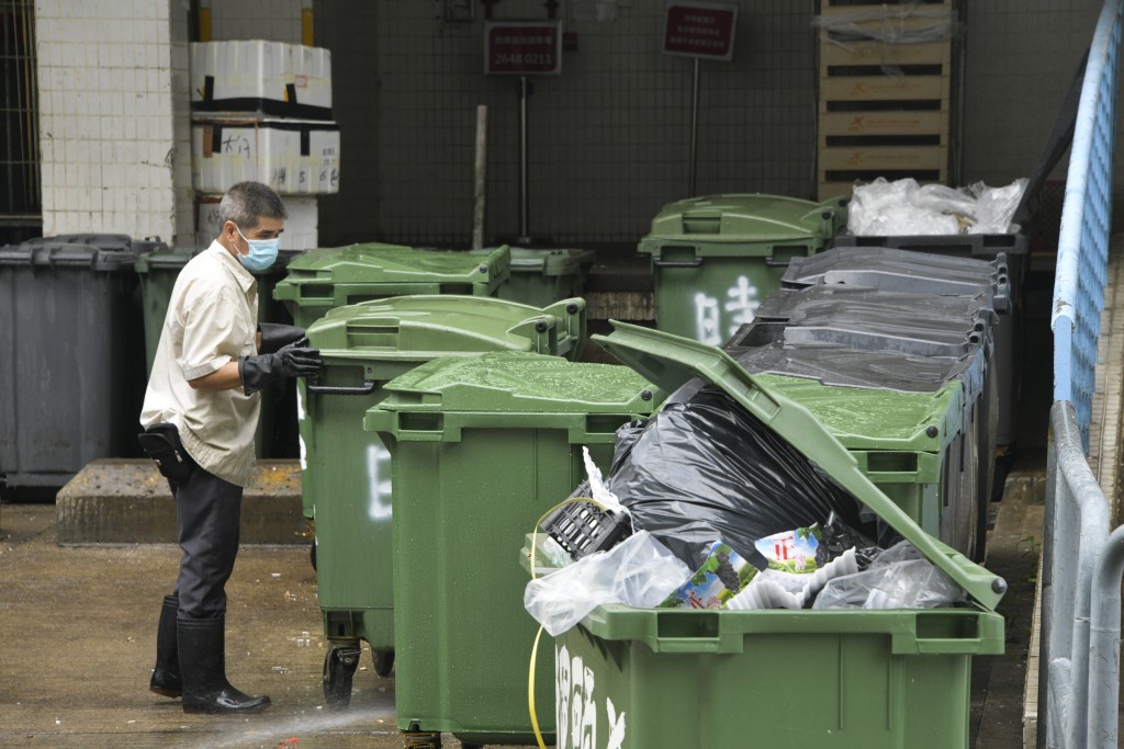 政府今日（24日）向立法會提交垃圾收費先行先試報告。資料圖片