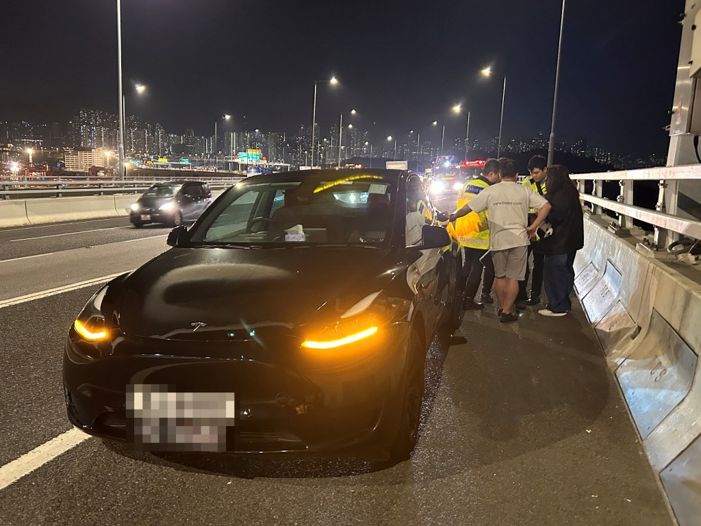 被波及的另外兩部私家車。