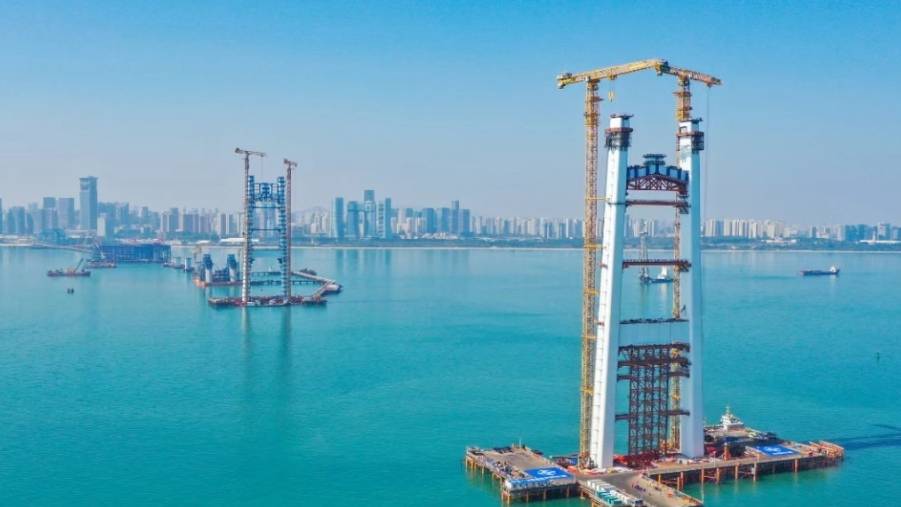 廈金大橋廈門段主塔封頂，預留台灣金門段接口。