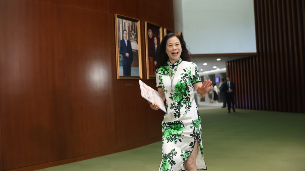 陳曼琪支持政府提升治理水平，加強部門首長問責。何家豪攝