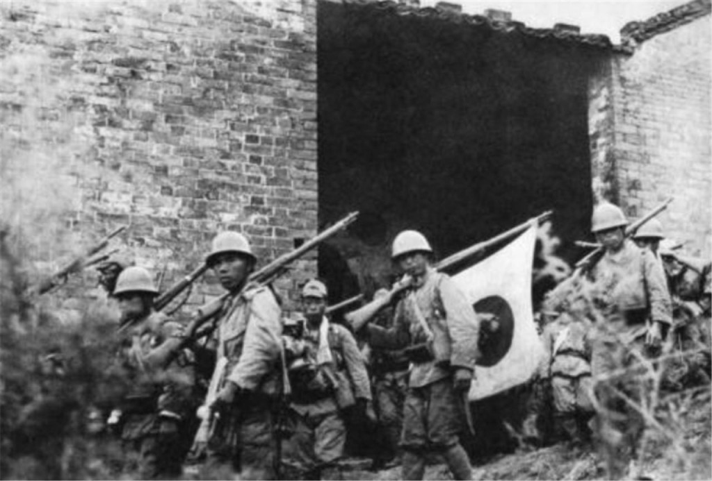 教育局批評，試題引導學生學習和思考日本帶來的「利」與侵略帶來的傷害相衡量，嚴重傷害在日本侵華戰爭中受到莫大苦難的國民的感情和尊嚴。網上圖片