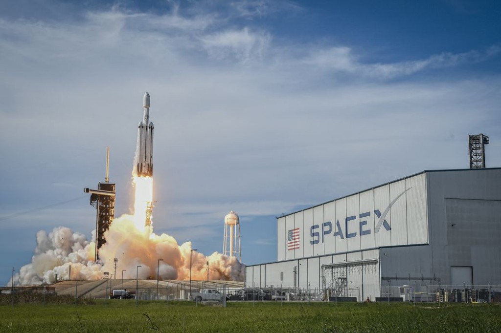 对于SpaceX高达1.75万亿美元的估值，市场看法呈现两极化。