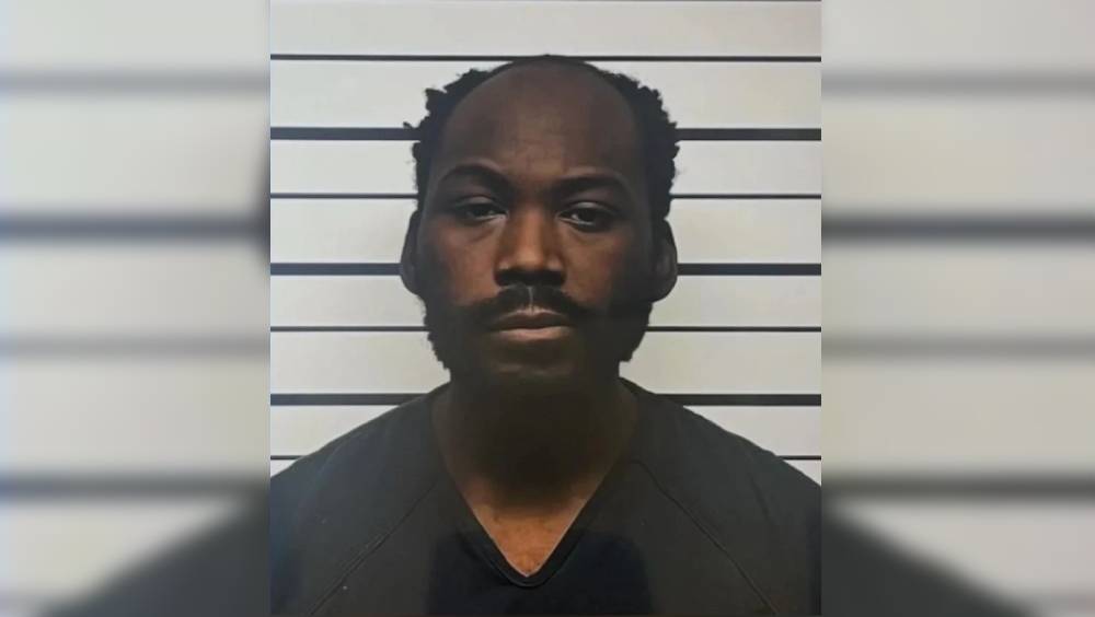 24歲男疑犯穆爾（Daricka Moore）被捕。 美國警方