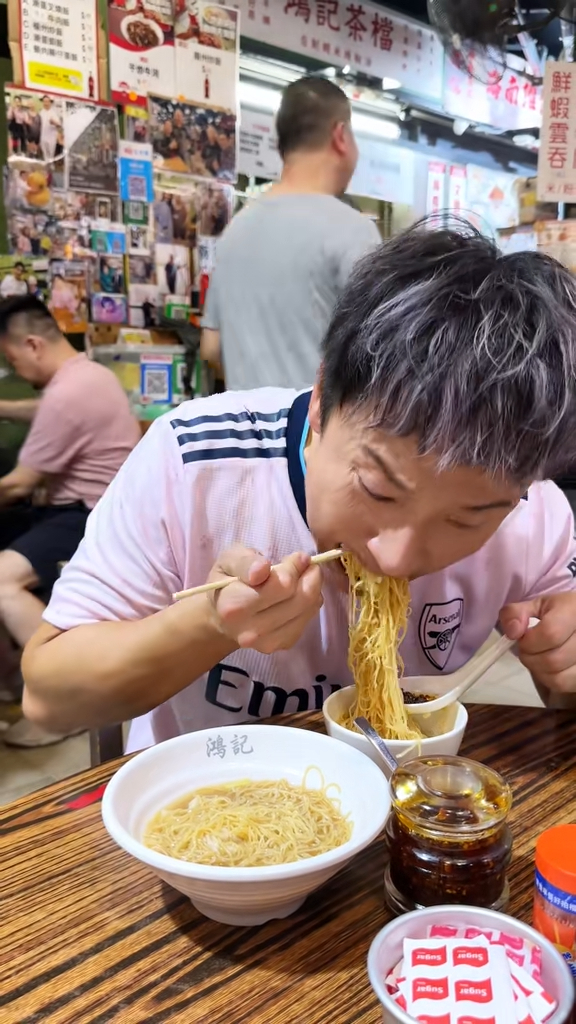 方力申怒食雲吞麵，不過直指香港食飯貴。