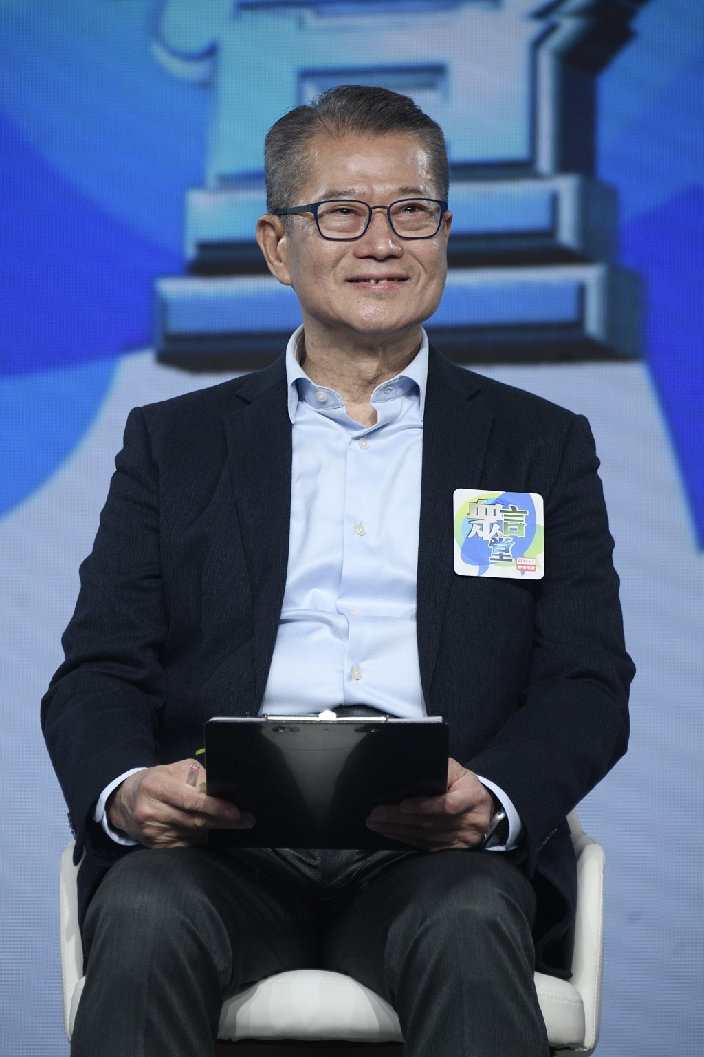 陳茂波早前聆聽不同團體、政黨及市民對即將發表的財政預算的意見。資料圖片 陳茂波早前聆聽不同團體、政黨及市民對即將發表的財政預算的意見。資料圖片