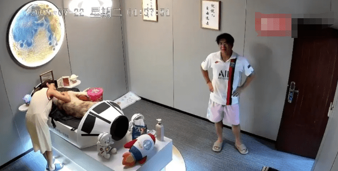 網友稱,自己的邊牧犬在寵物店烘乾被烤死。極目新聞 網友稱,自己的邊牧犬在寵物店烘乾被烤死。極目新聞